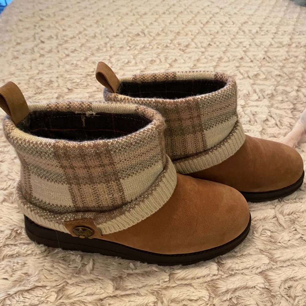 Ankle boots